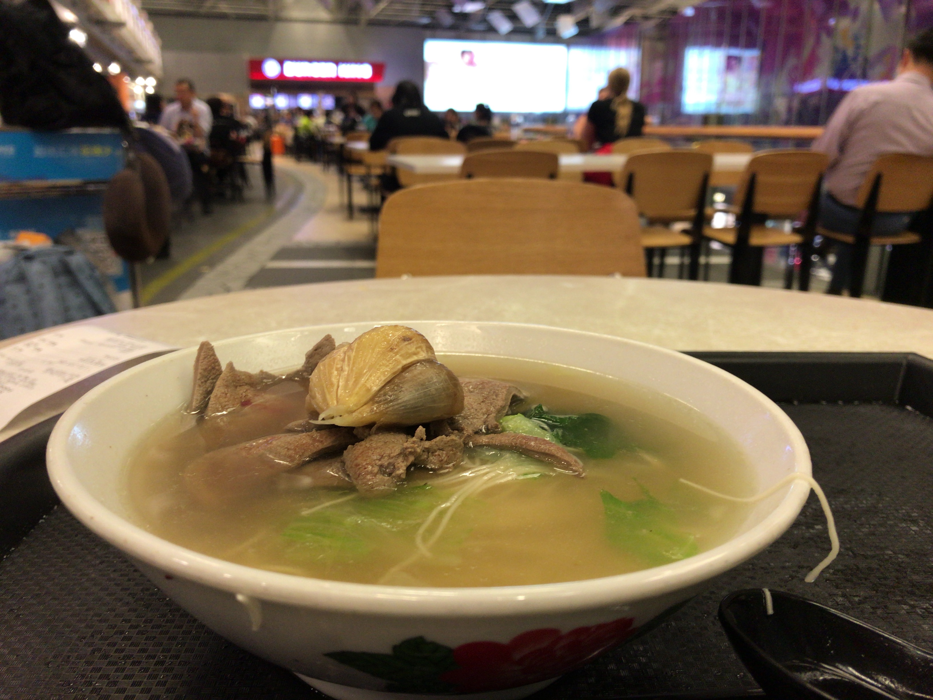 シンガポール空港と食事